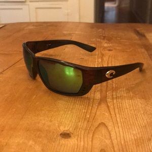 Tuna Alley Costa Del Mar sunglasses
